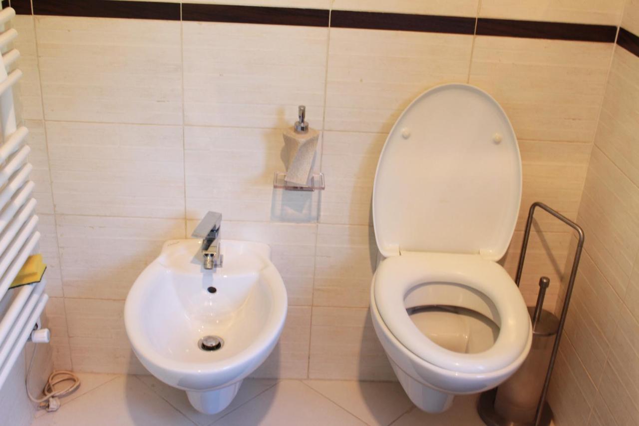 Casa Di Princi Apartment บรูนาเต ภายนอก รูปภาพ